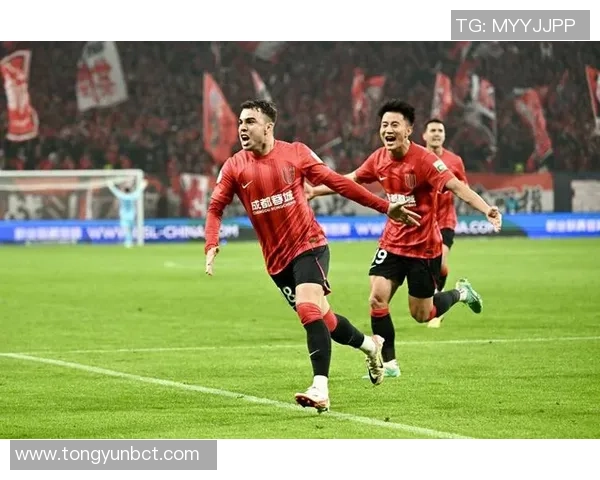 重磅专题:探秘成都足球队防守革新背后的战术与理念 重磅专题:探秘成都足球队防守革新背后的战术与理念